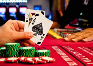 Canlı Poker Siteleri İncelemesi: Güvenilir Platformlar ve Stratejik Rehber 2026